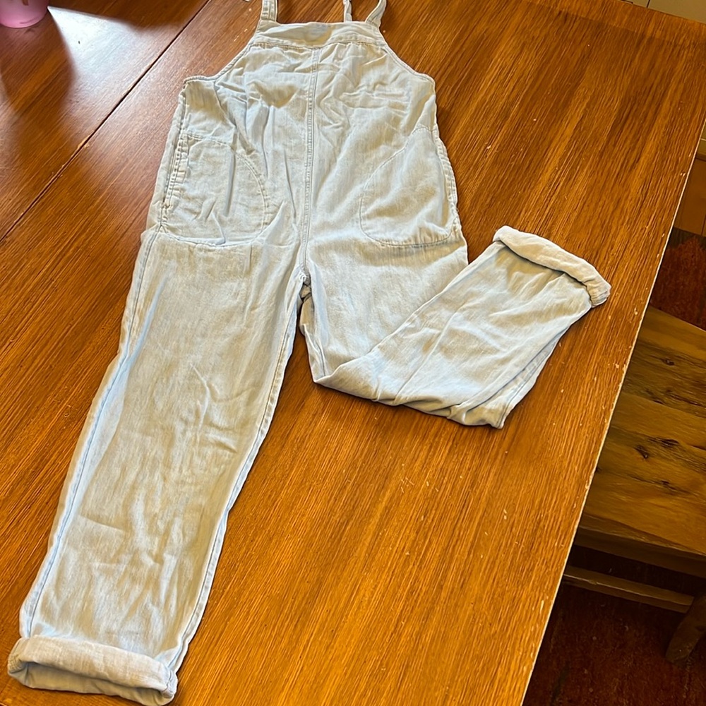 Girl’s Old Navy Overalls☀️